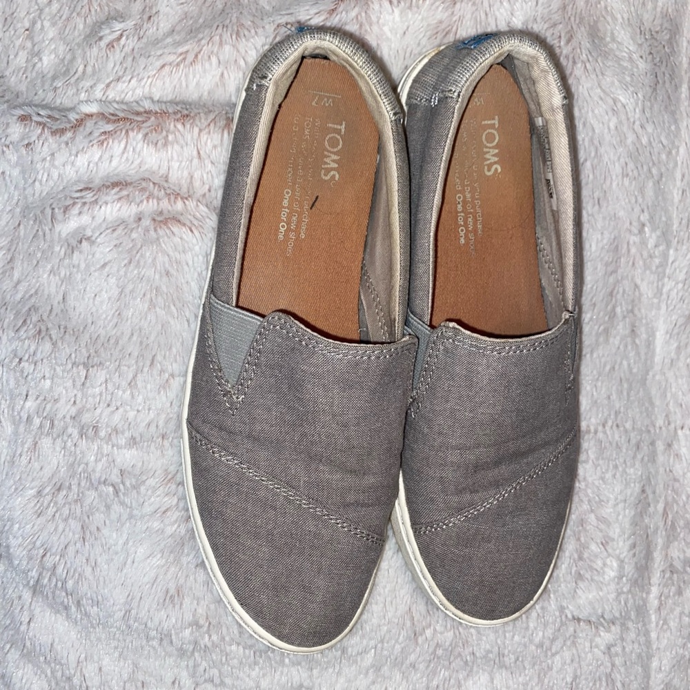 toms - size 7
